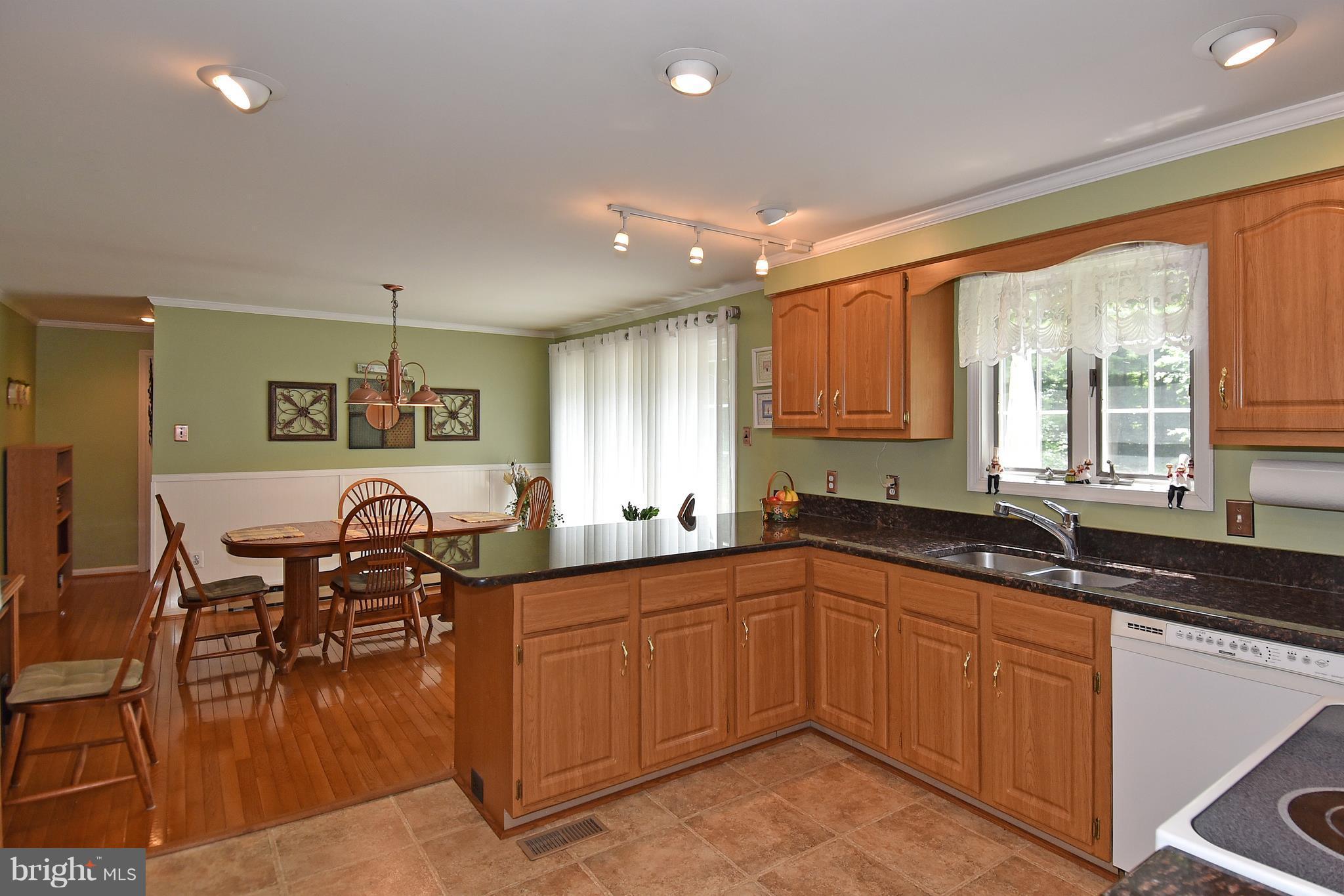 13612 Bethel Road Manassas, VA 20112 - Photo 3 of 29 Kitchen