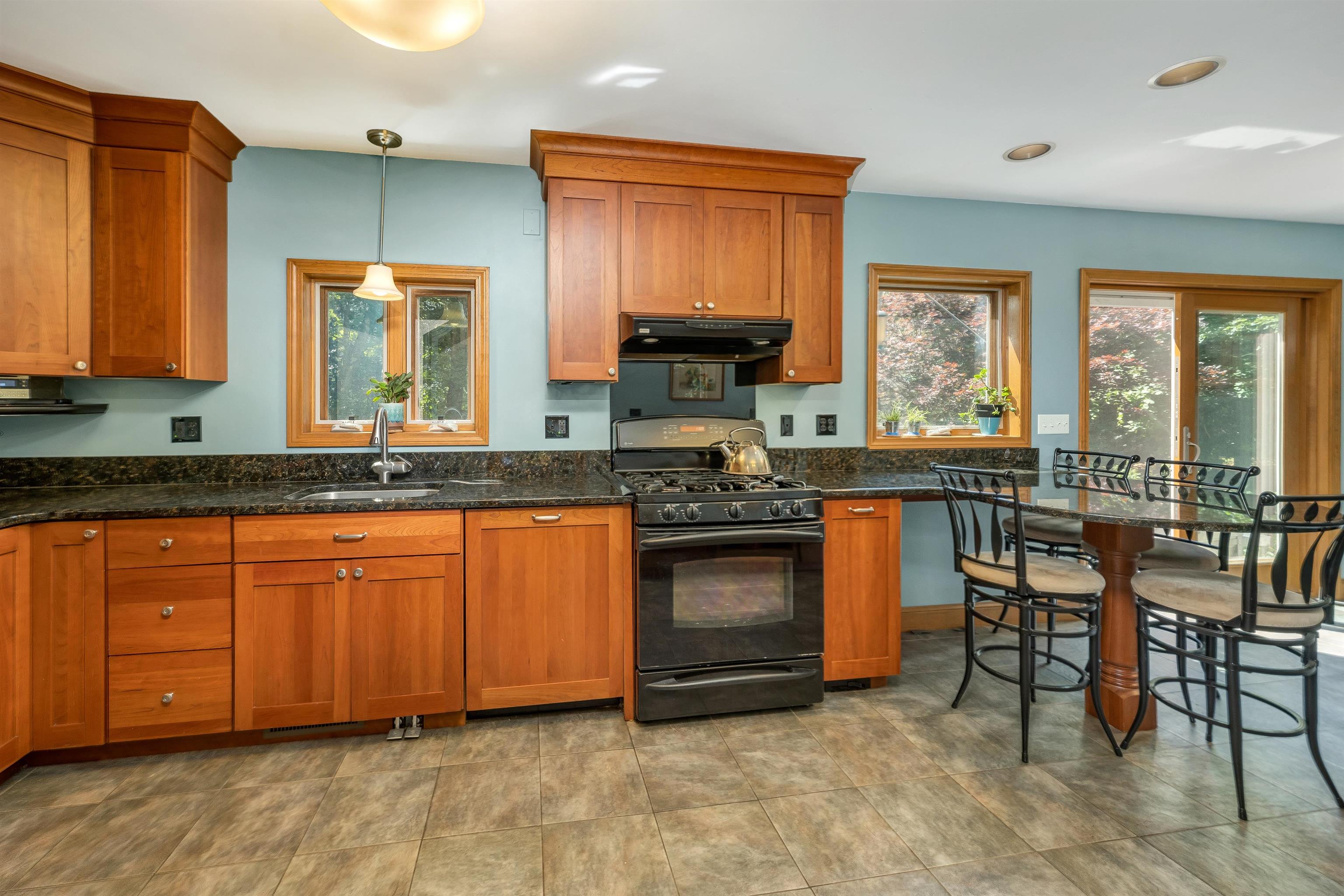 15 Deer Run Road Hollis, NH 03049 - Photo 6 of 39