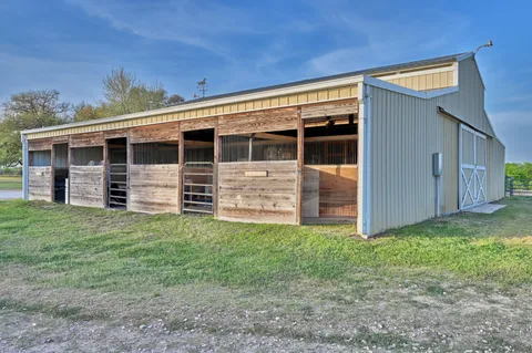 $4,750,000 | 5255 Ganske Road, Burton, TX 77835