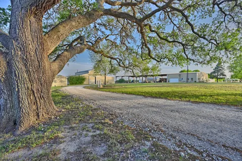 $4,750,000 | 5255 Ganske Road, Burton, TX 77835