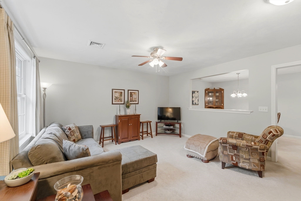 63 Power Street, Unit 63 Uxbridge, MA 01569 - Photo 5 of 40