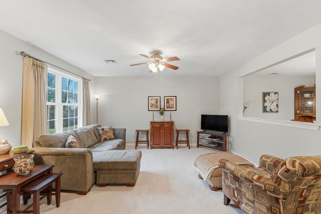 63 Power Street, Unit 63 Uxbridge, MA 01569 - Photo 6 of 40