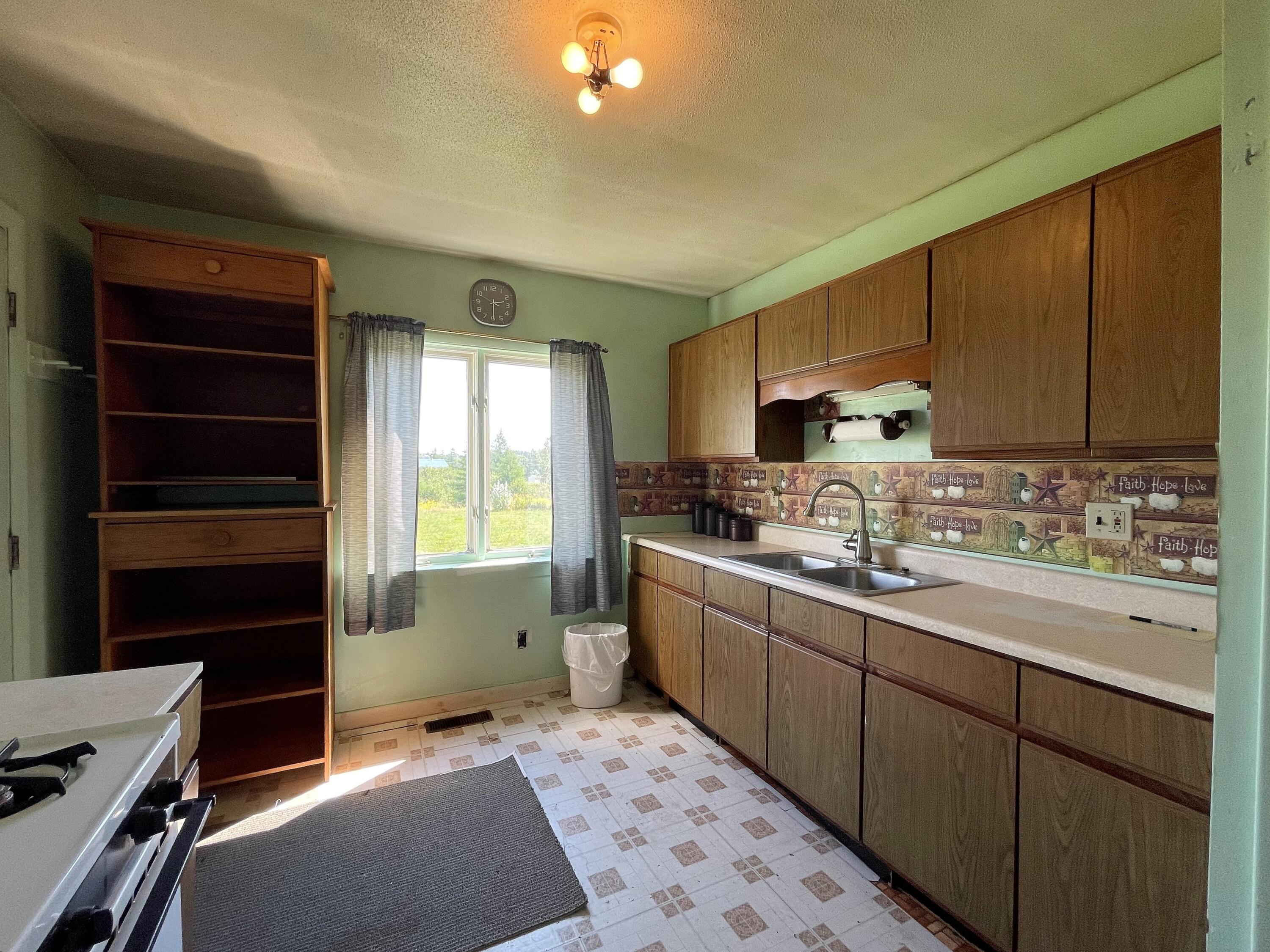 30 Cross Road Machias, ME 04654 - Photo 8 of 27 30 CROSS KITCHEN 2