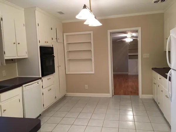 $4,500 | 37 Chadwick Drive, Charleston, SC 29407