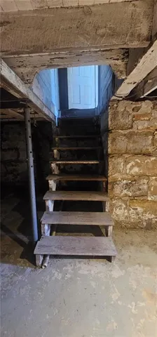 $229,900 | 27217 South O Bannon Road, Garden City, MO 64747