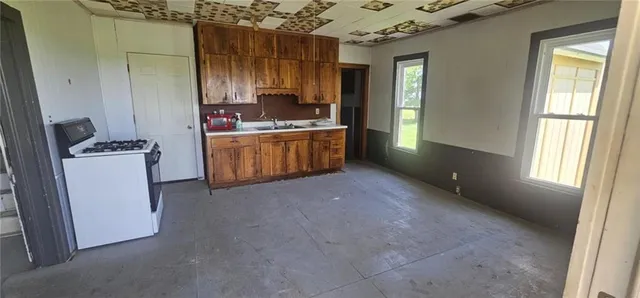 $229,900 | 27217 South O Bannon Road, Garden City, MO 64747