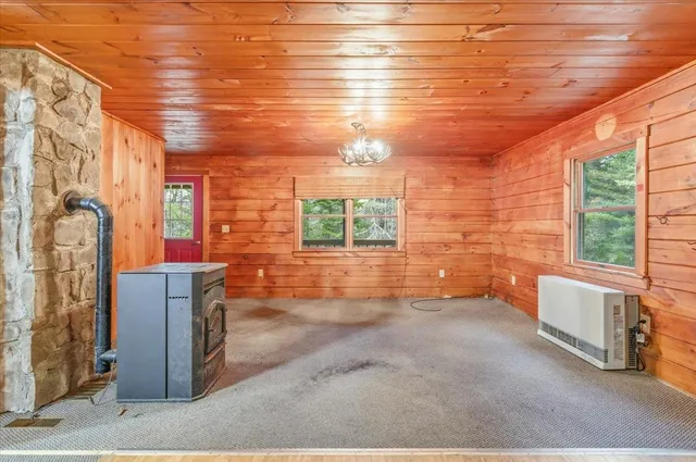 $300,000 | 2352 Minard Hill Road, Groton, VT 05046