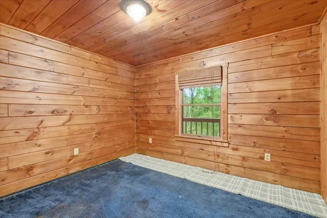 $300,000 | 2352 Minard Hill Road, Groton, VT 05046