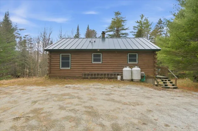 $300,000 | 2352 Minard Hill Road, Groton, VT 05046