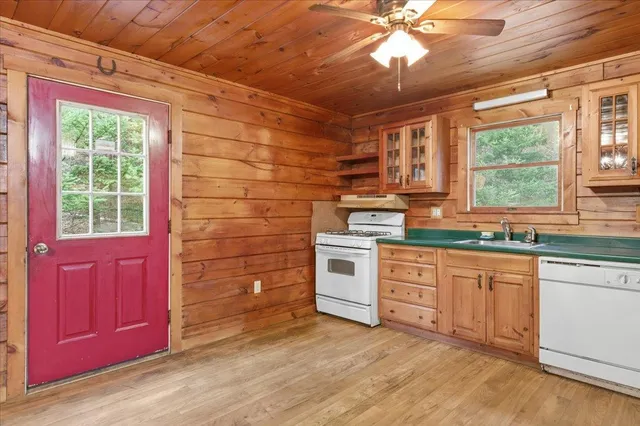 $300,000 | 2352 Minard Hill Road, Groton, VT 05046