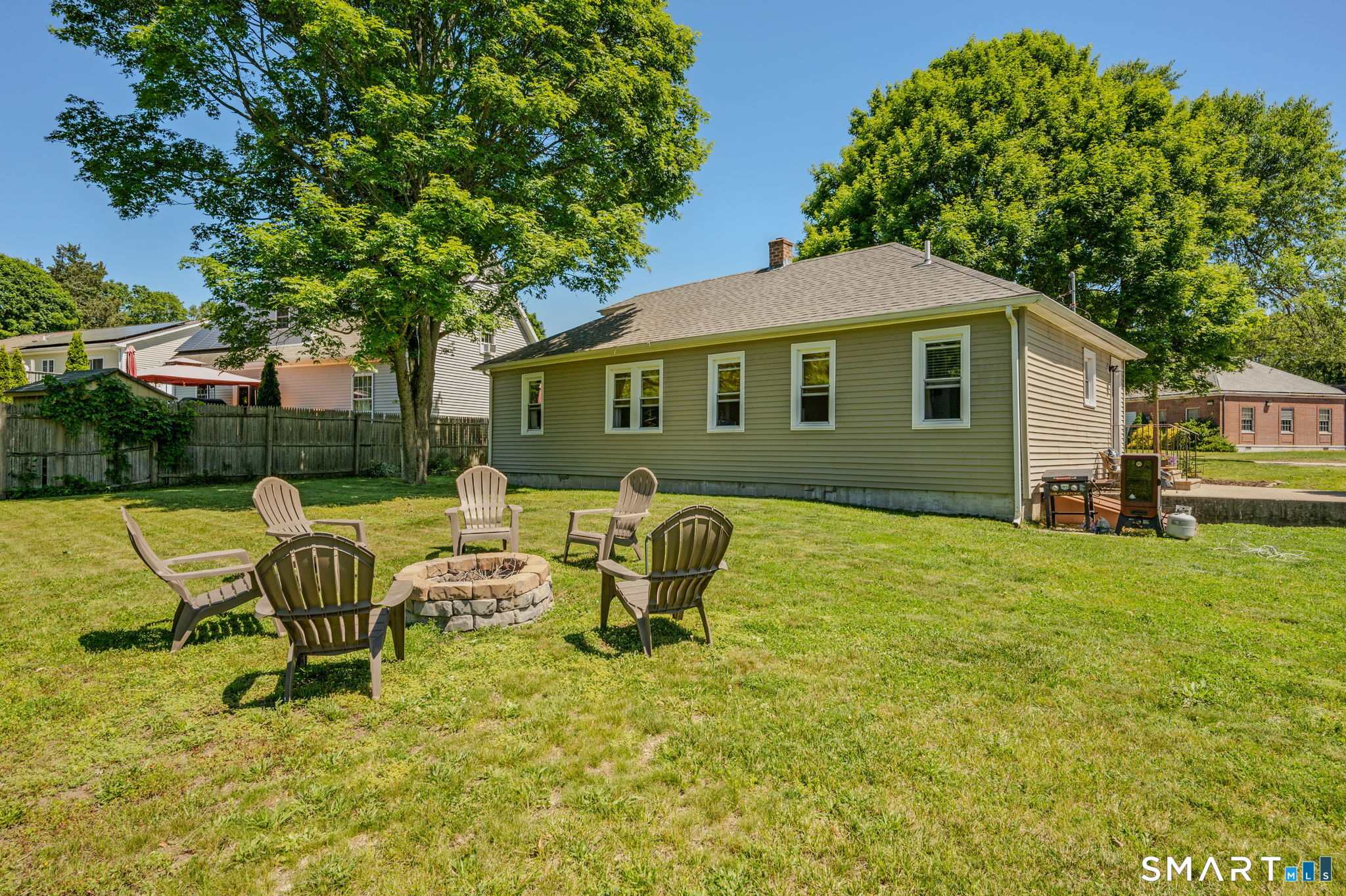 17 Lathrop Road Montville, CT 06382 - Photo 29 of 39
