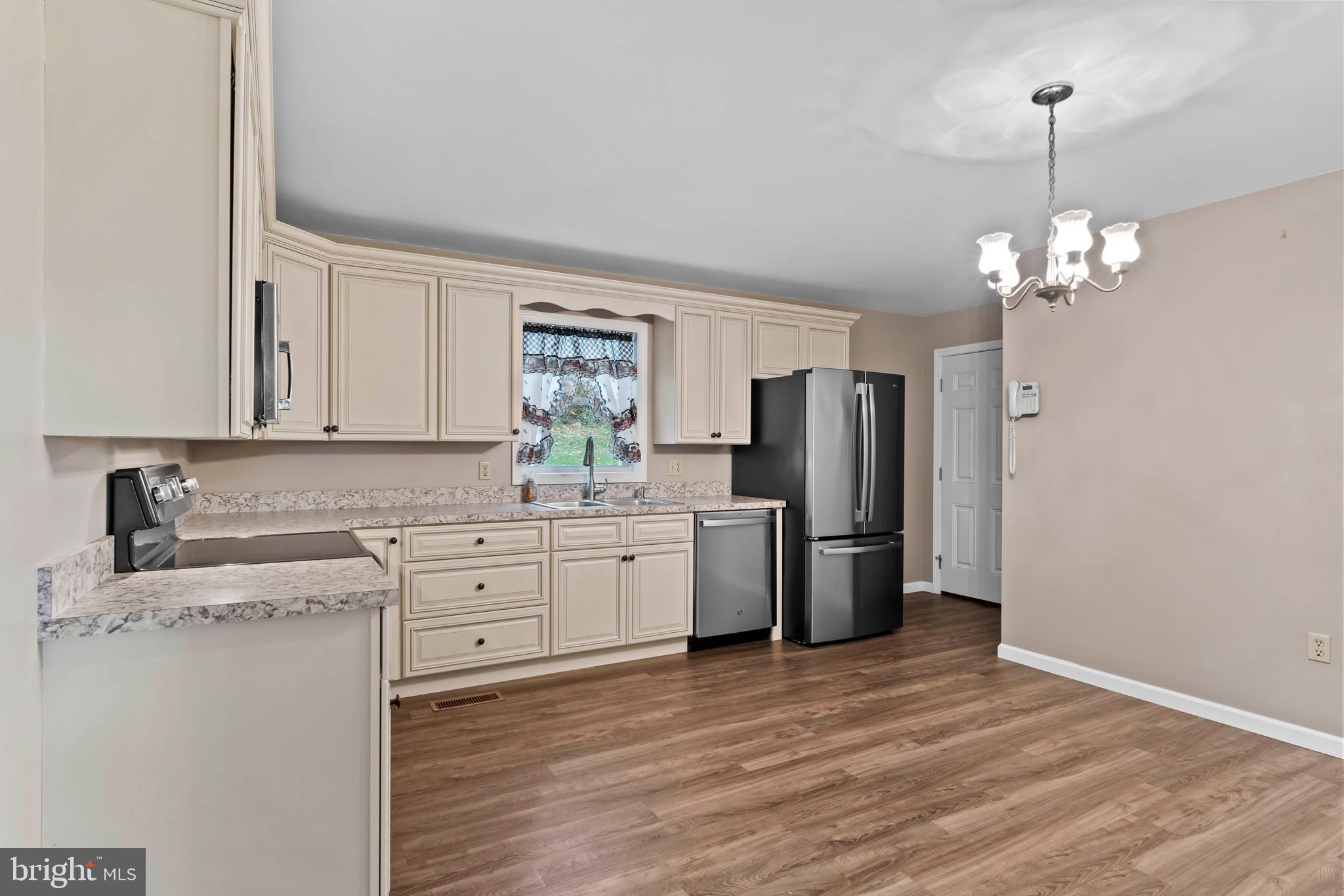 131 Ritzman Road McAlisterville, PA 17049 - Photo 9 of 23 Gallery Image 9