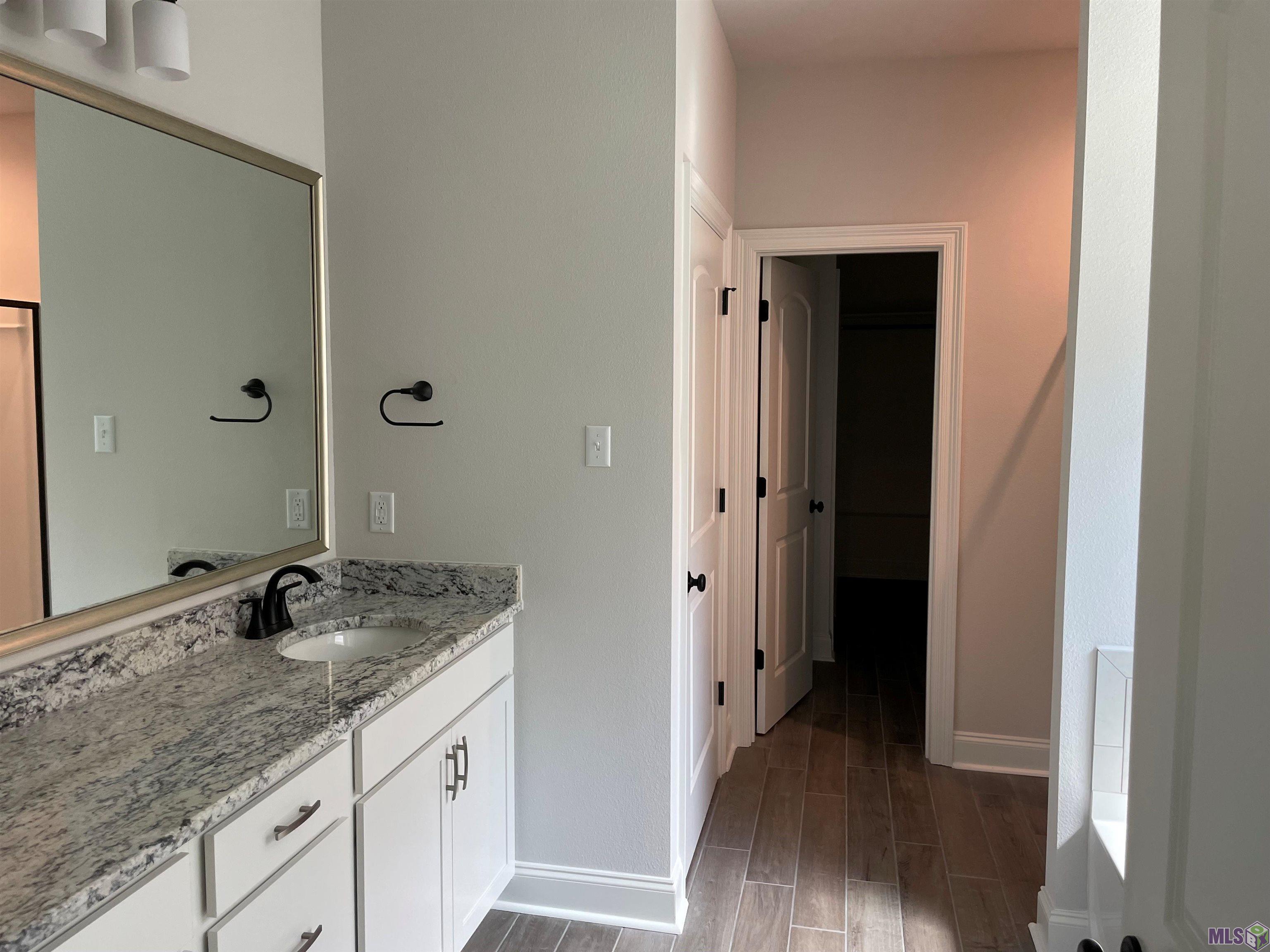 363 Rue Evangeline Houma, LA 70364 - Photo 5 of 7