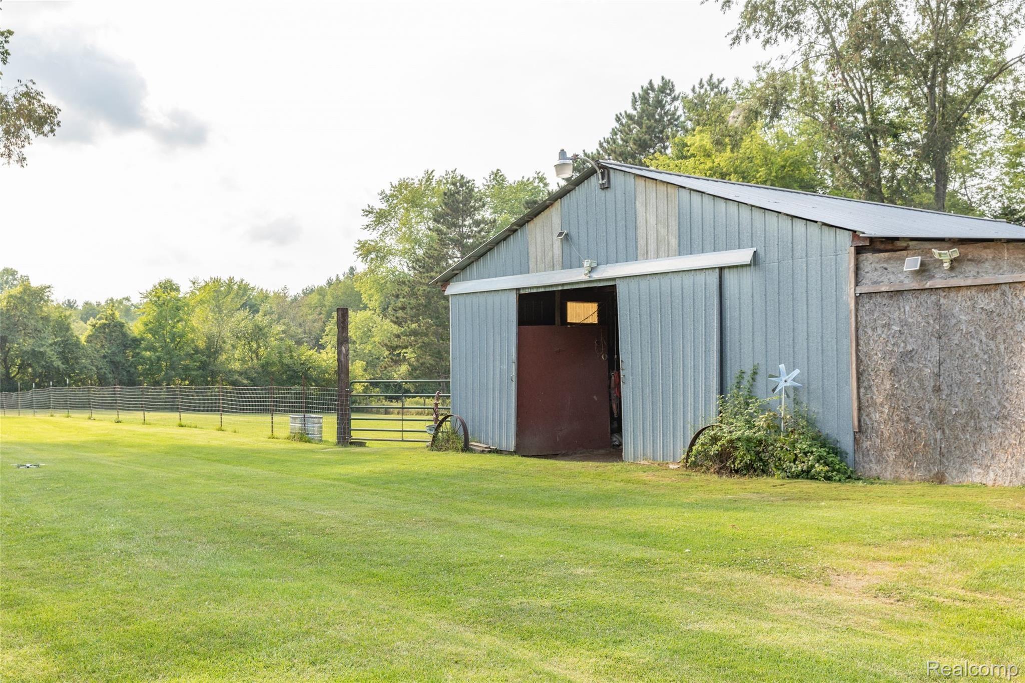 5420 North Center Road Flint, MI 48506 - Photo 45 of 56 780A3826.JPG