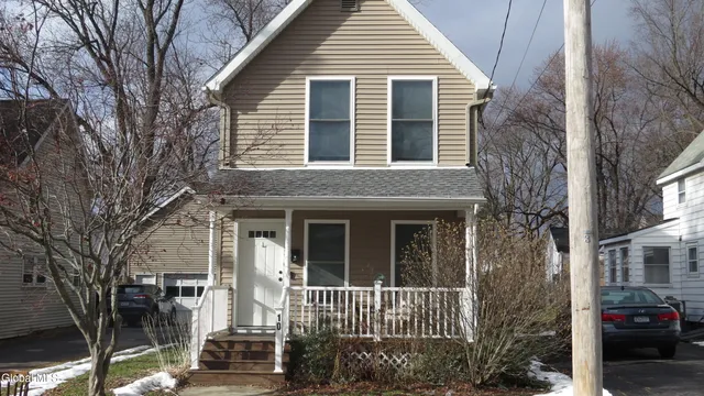 $289,900 | 10 South Reynolds Street, Scotia, NY 12302