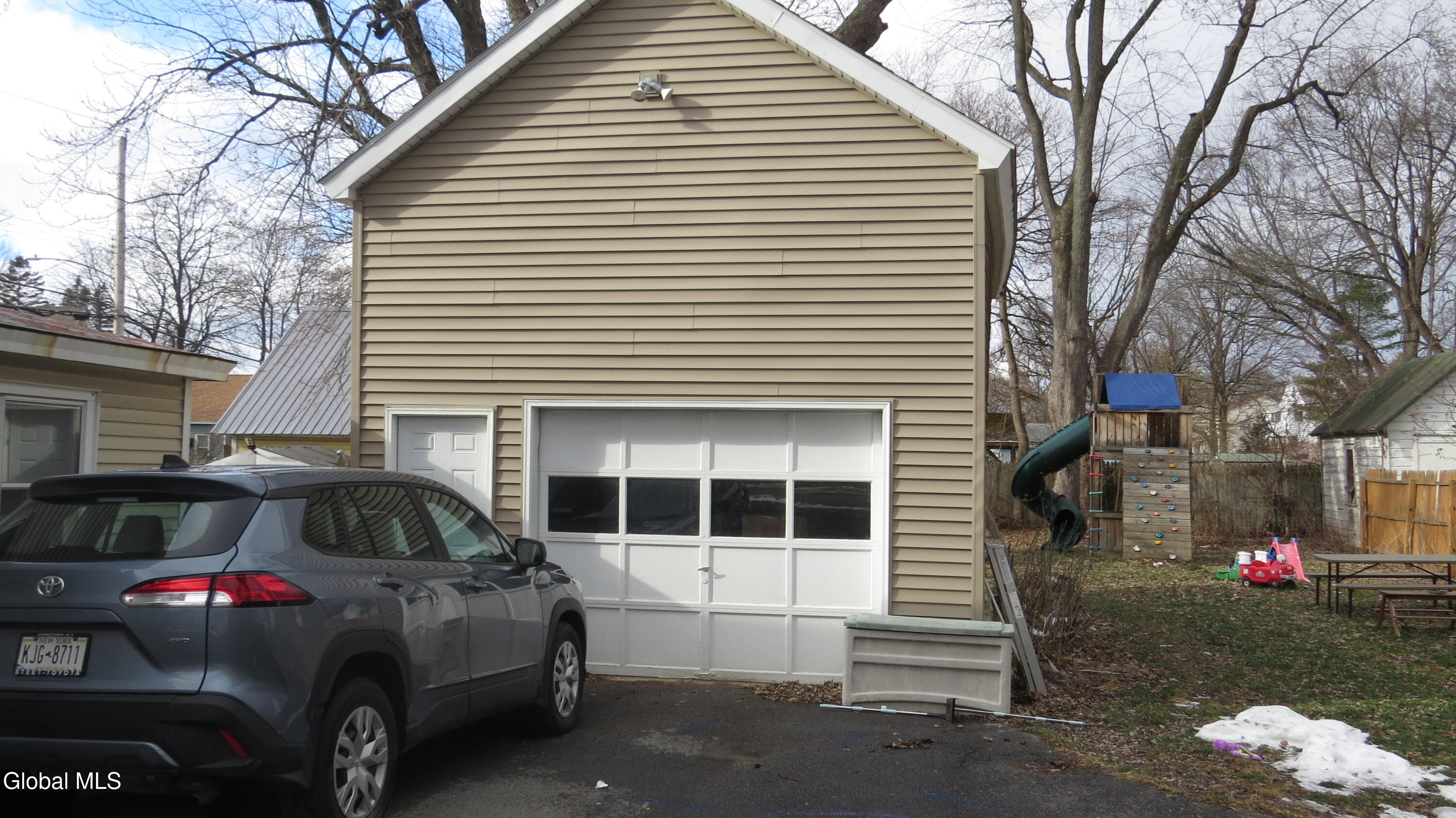 10 South Reynolds Street Scotia, NY 12302 - Photo 5 of 30 IMG_1767