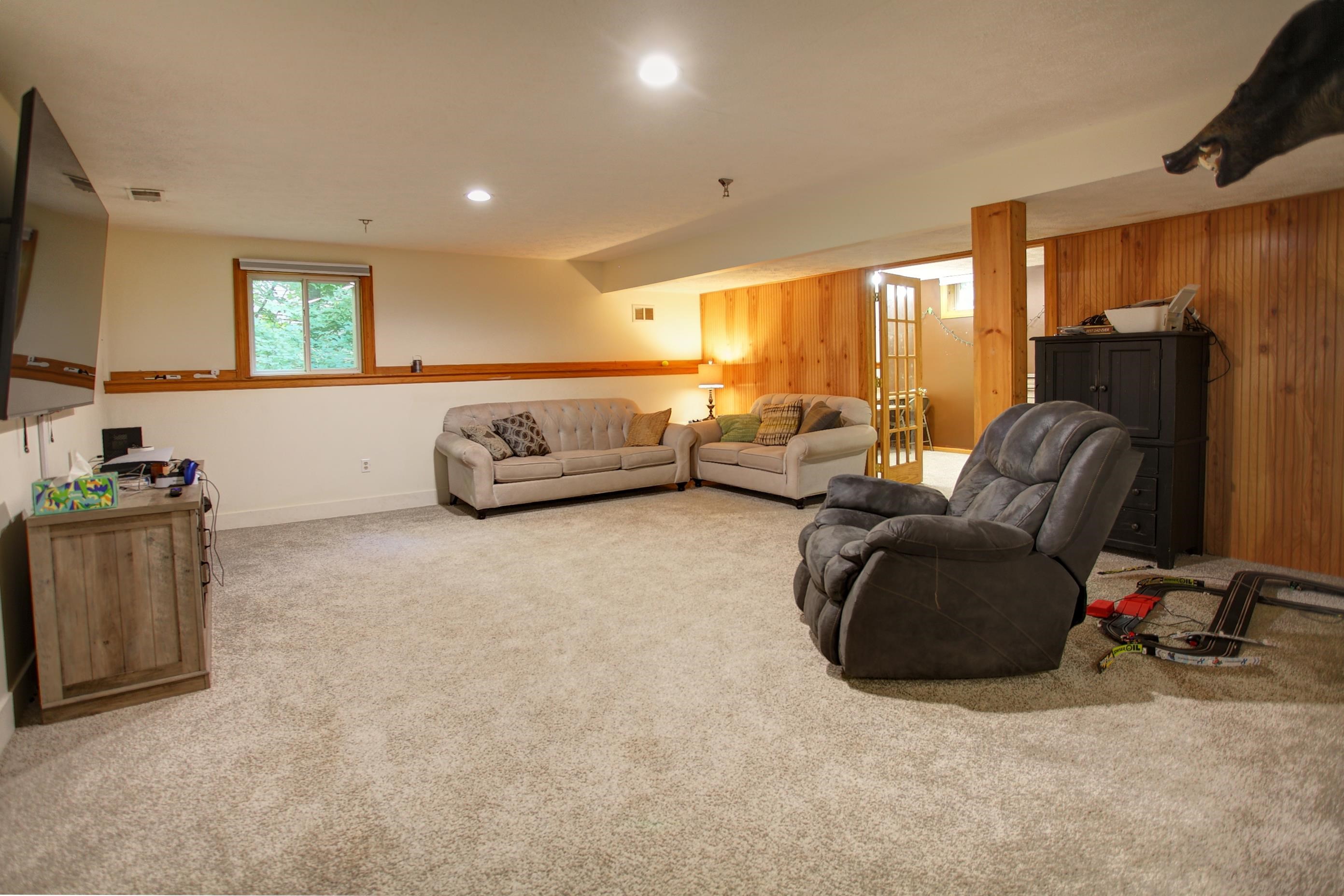 19199 Ridgeview Lane Lake Ann, MI 49650 - Photo 18 of 30 1951368-f097bcbe-71b4-4b80-8cc2-3df201c67ffb.JPG