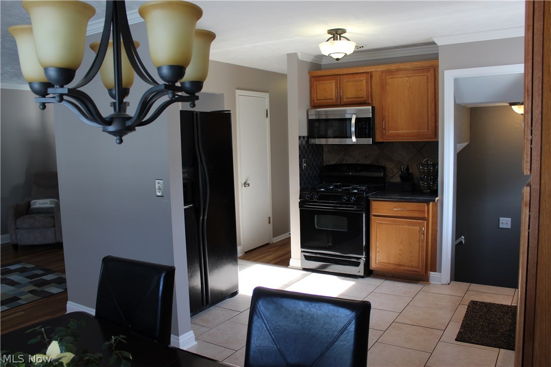 5065 Wake Robin Road Mentor, OH 44060 - Photo 5 of 24