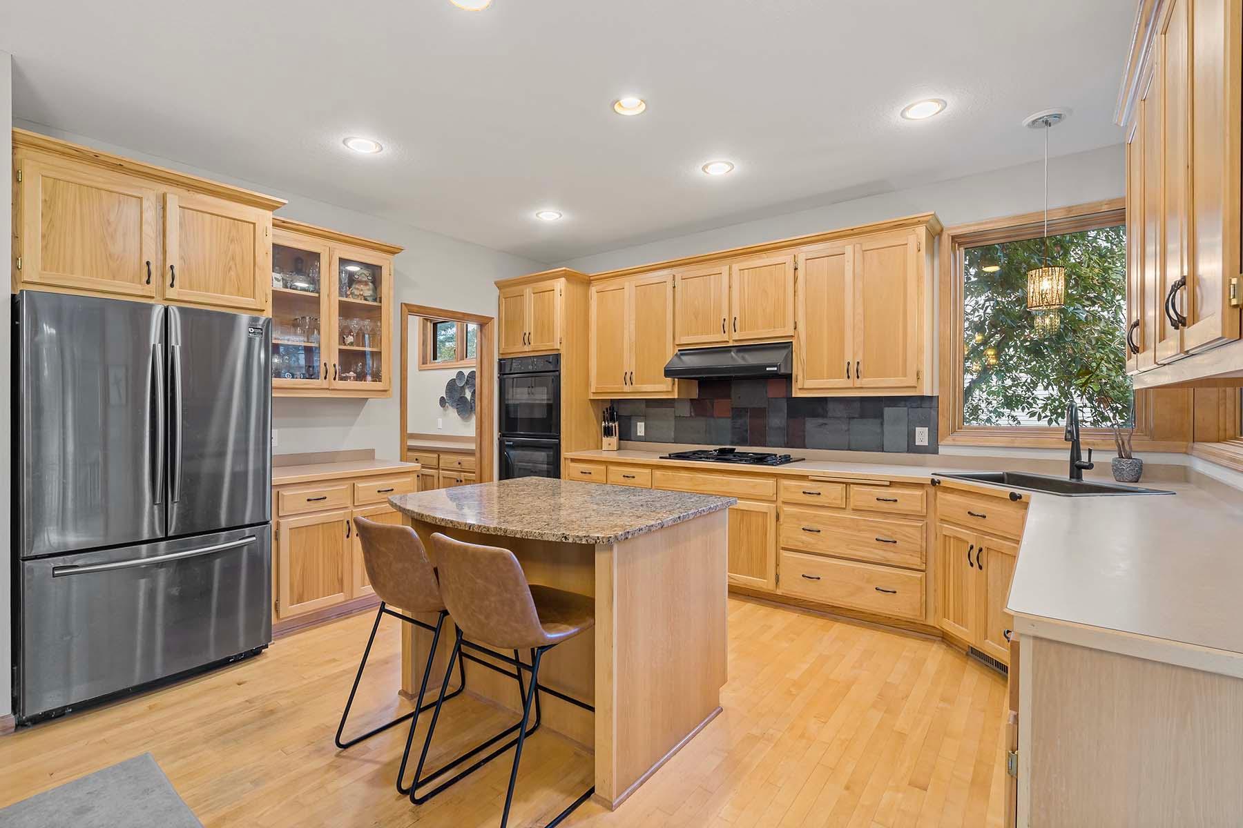 10668 Alton Court Inver Grove Heights, MN 55077 - Photo 16 of 59