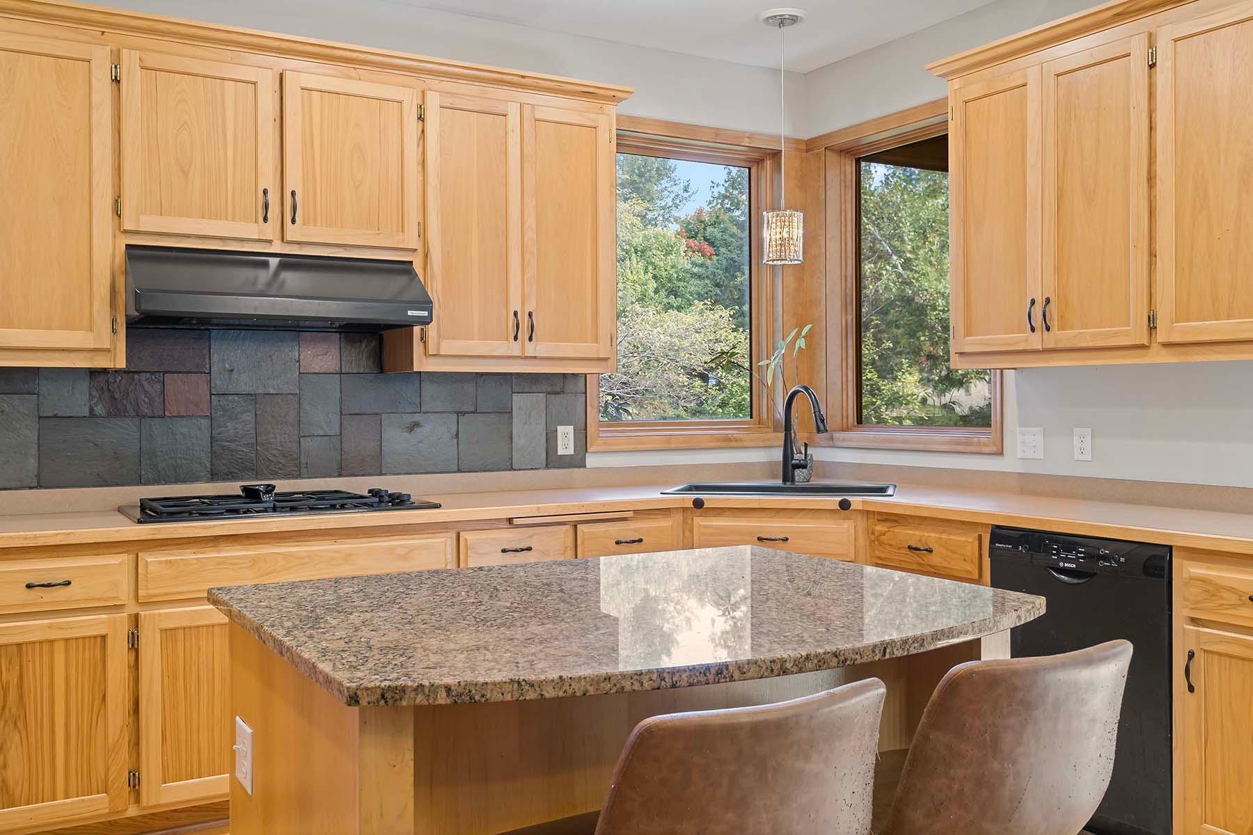 10668 Alton Court Inver Grove Heights, MN 55077 - Photo 20 of 59