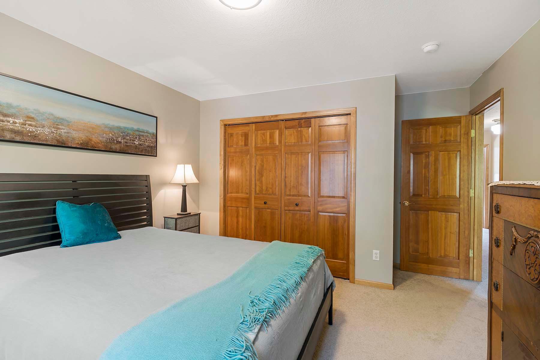 10668 Alton Court Inver Grove Heights, MN 55077 - Photo 37 of 59