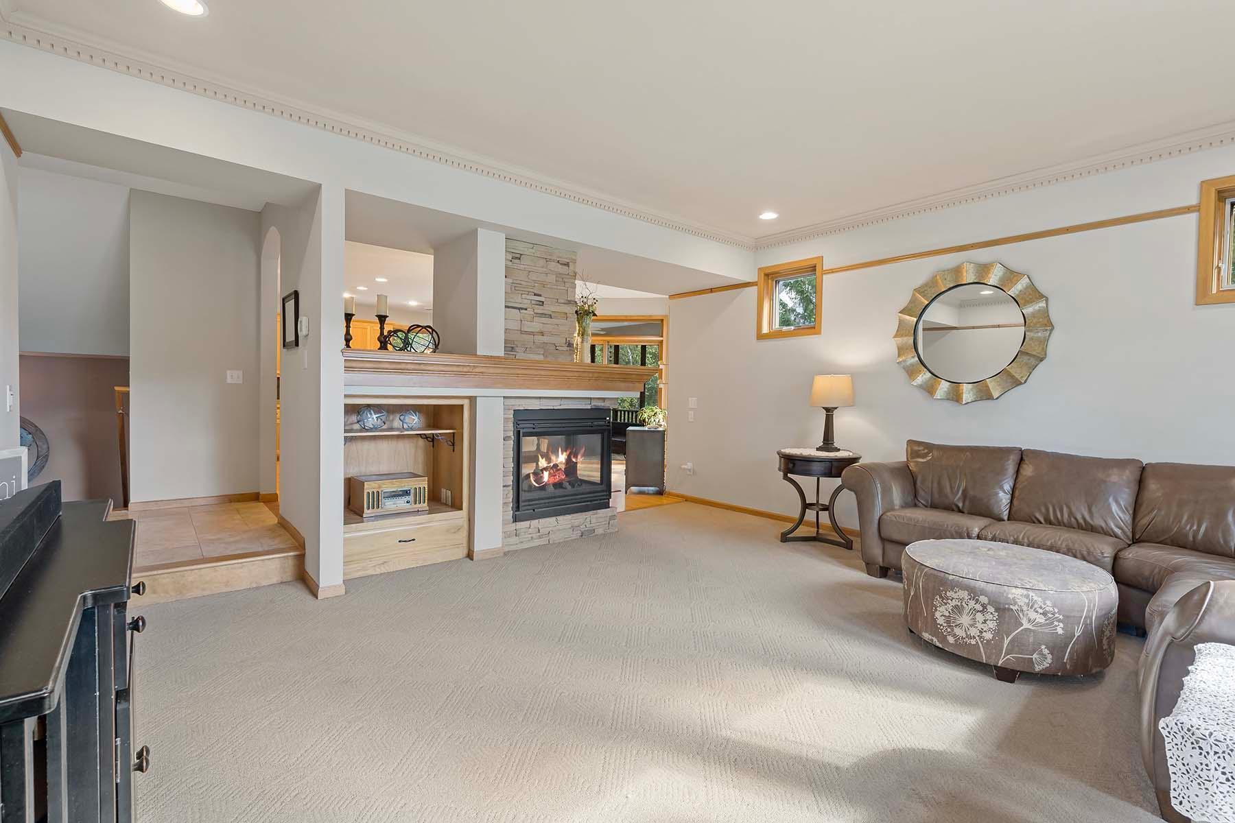 10668 Alton Court Inver Grove Heights, MN 55077 - Photo 5 of 59