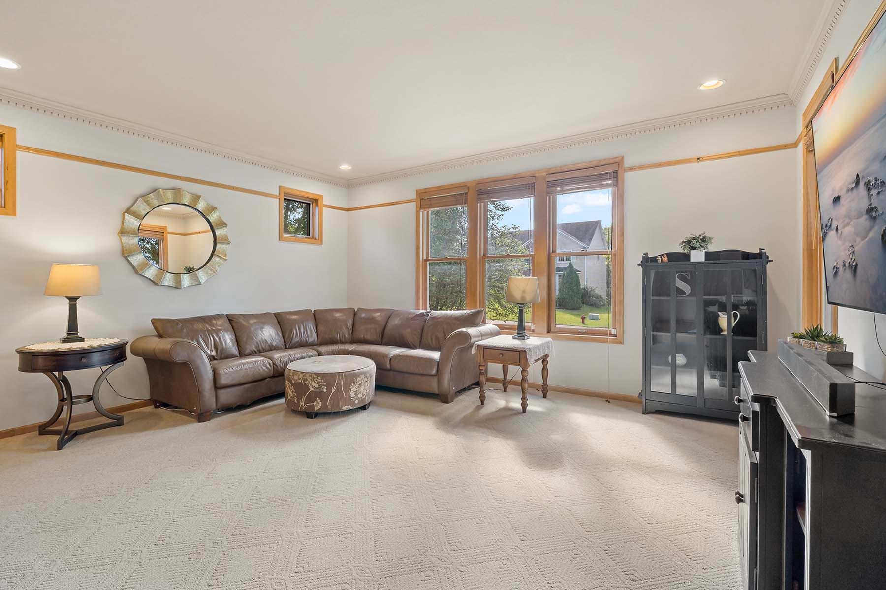 10668 Alton Court Inver Grove Heights, MN 55077 - Photo 8 of 59