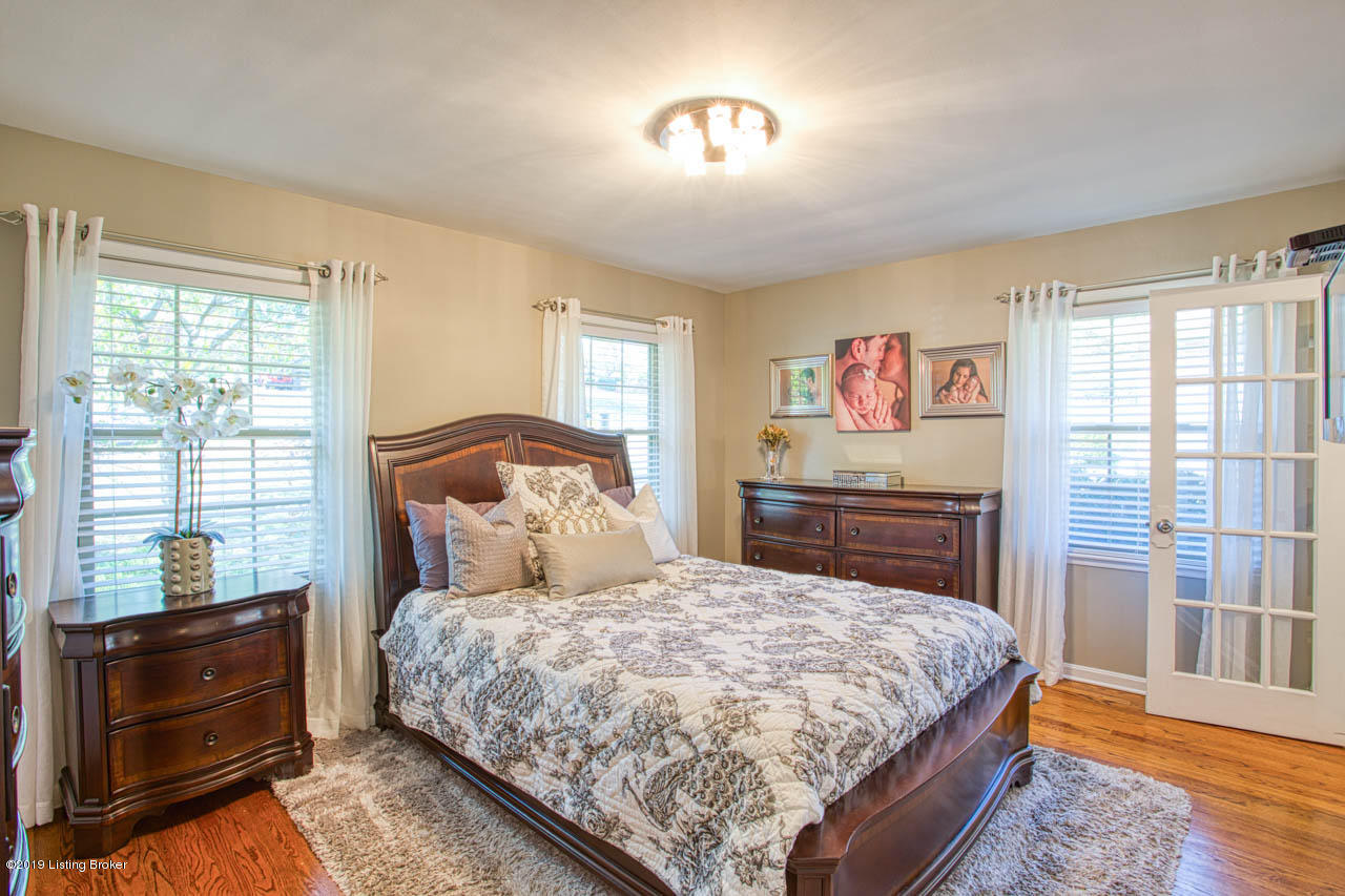 515 Indian Ridge Road Louisville, KY 40207 - Photo 14 of 43 515 Indian Ridge Rd-19