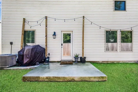 $325,000 | 454 Pretty Acrs Avenue, Hahnville, LA 70057