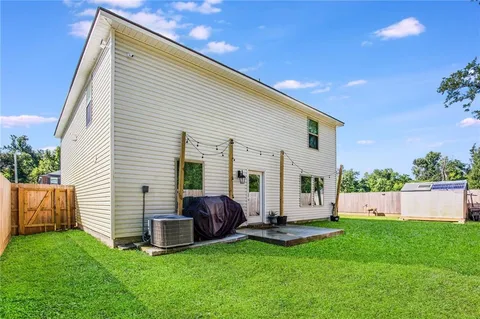 $325,000 | 454 Pretty Acrs Avenue, Hahnville, LA 70057