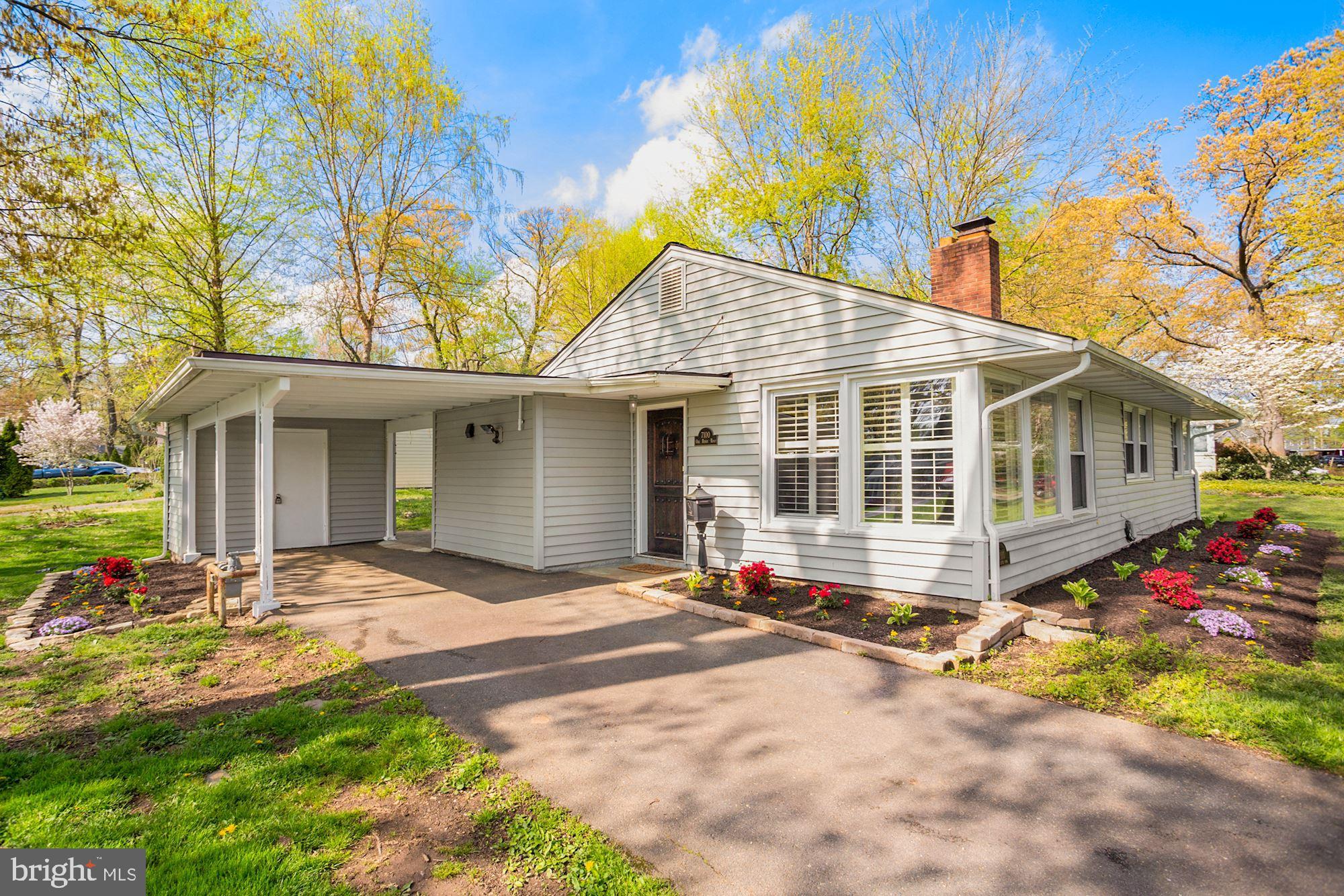 7100 Oak Ridge Road Falls Church, VA 22042 - Photo 3 of 36 Gallery Image 3