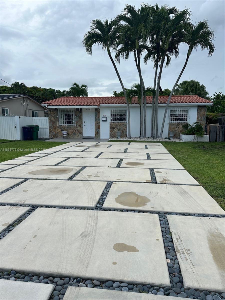 6547 Southwest 35th St  