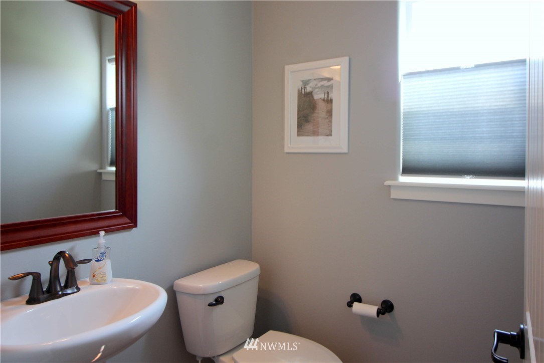 9131 Fox Ridge Lane Southeast Olympia, WA 98513 - Photo 10 of 25 Gallery Image 10