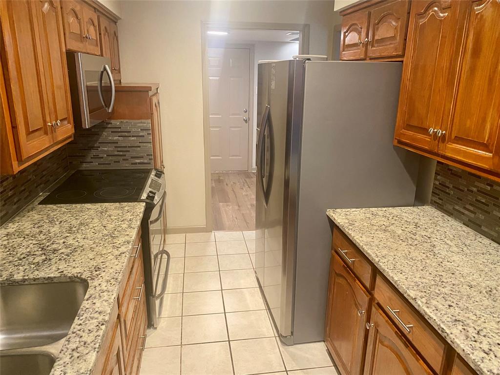 1419 South Story Road Irving, TX 75060 - Photo 5 of 12