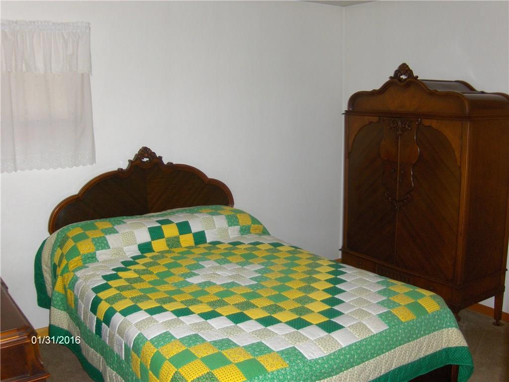 820 Phillis Road Bulger, PA 15019 - Photo 14 of 22 Beddroom