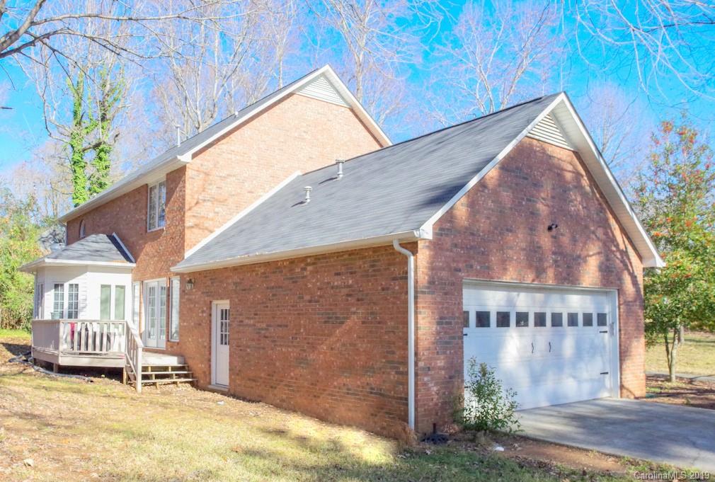 622 Rugby Drive Lancaster, SC 29720 - Photo 4 of 31 Gallery Image 4