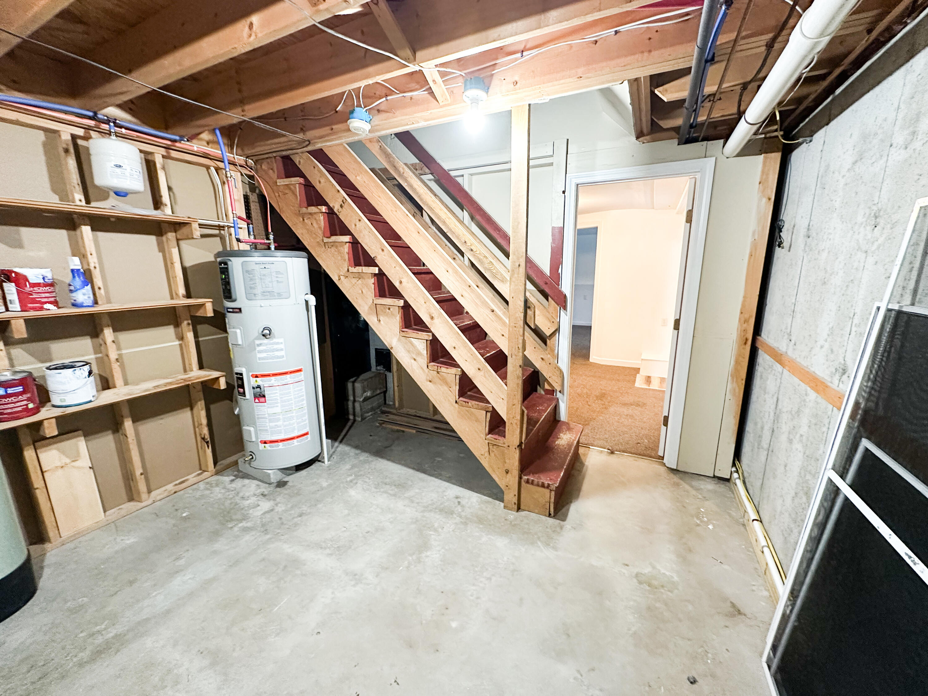 29 Deering Road Gorham, ME 04038 - Photo 36 of 51 Laundry/Utility Room