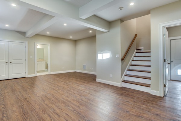 108 Mayo Road Wellesley, MA 02482 - Photo 15 of 16
