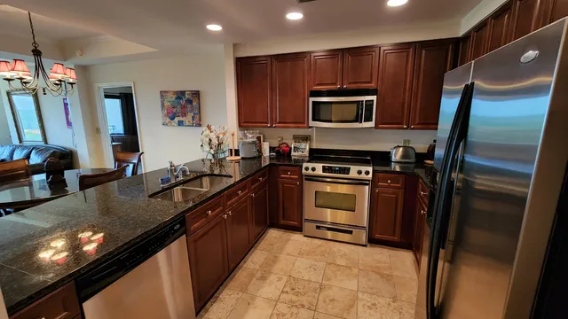 $2,800 | 121 North Monroe Street, Unit 1208, Tallahassee, FL 32301