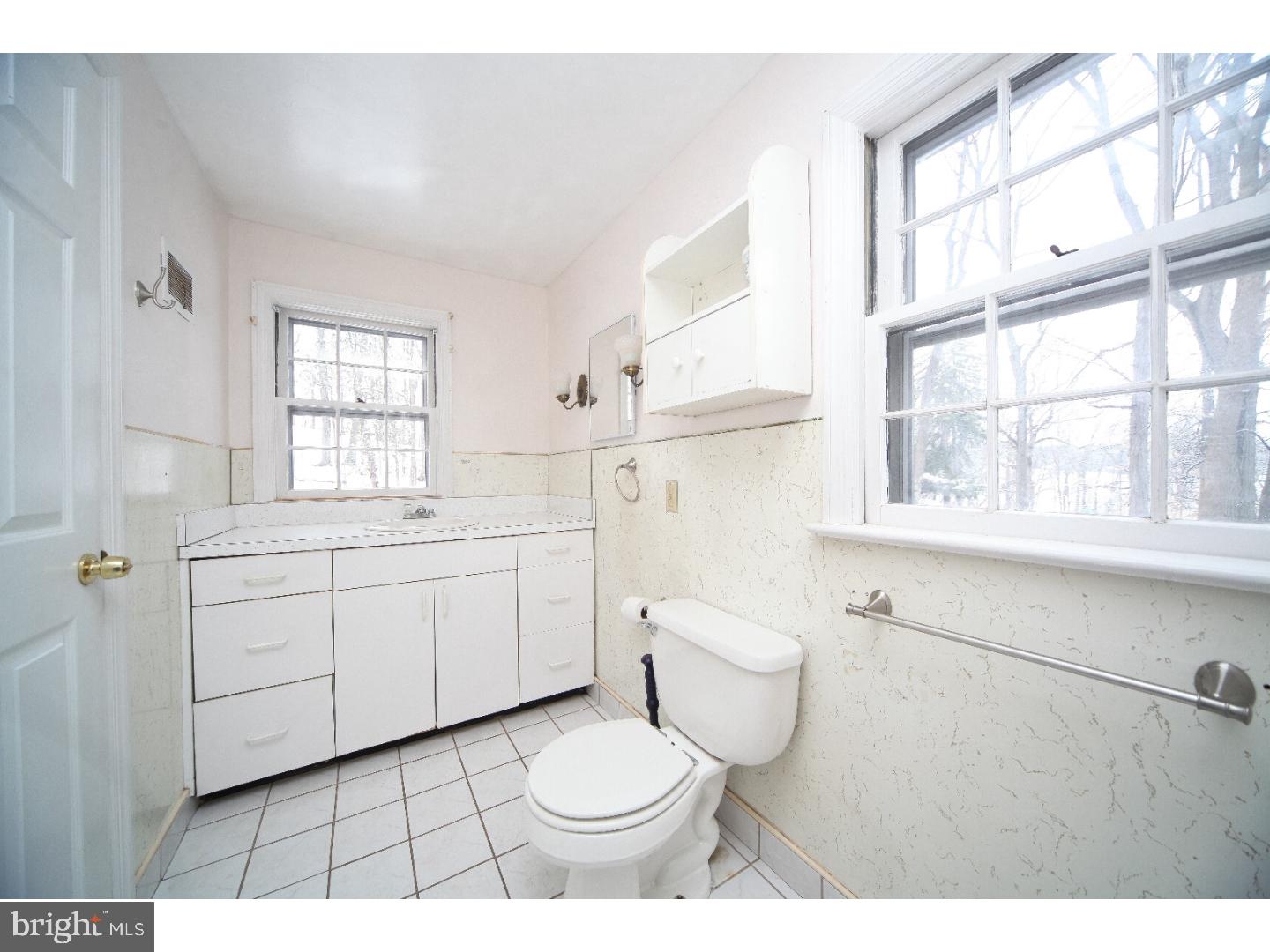 90 Upper Church Road Chalfont, PA 18914 - Photo 13 of 24 Bathroom