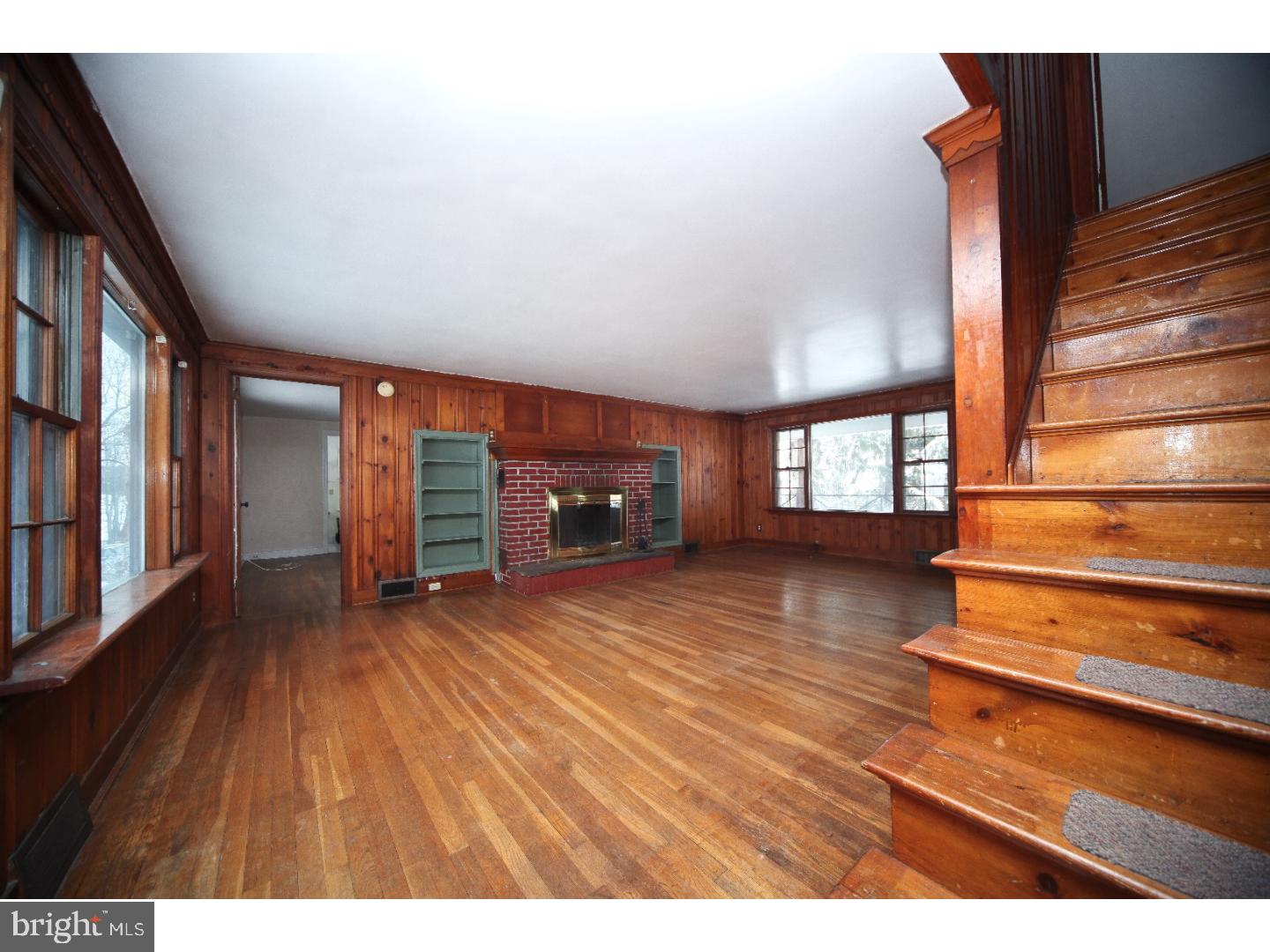 90 Upper Church Road Chalfont, PA 18914 - Photo 6 of 24 Living Room
