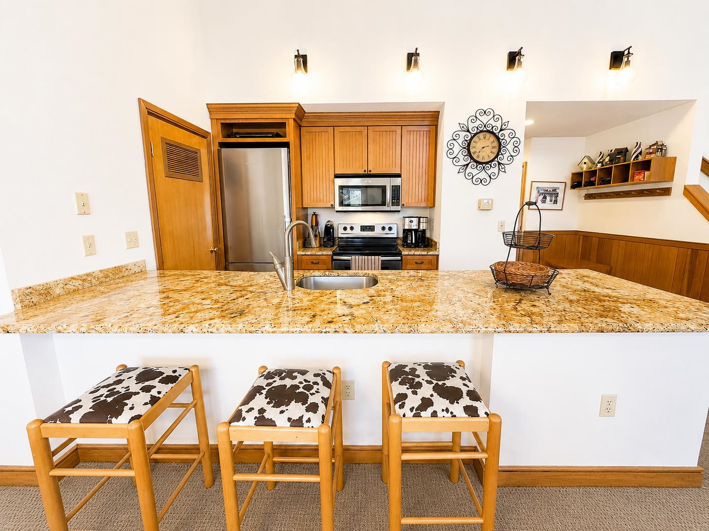 4 Northbrook Village Road, Unit B33 West Dover, VT 05356 - Photo 6 of 23