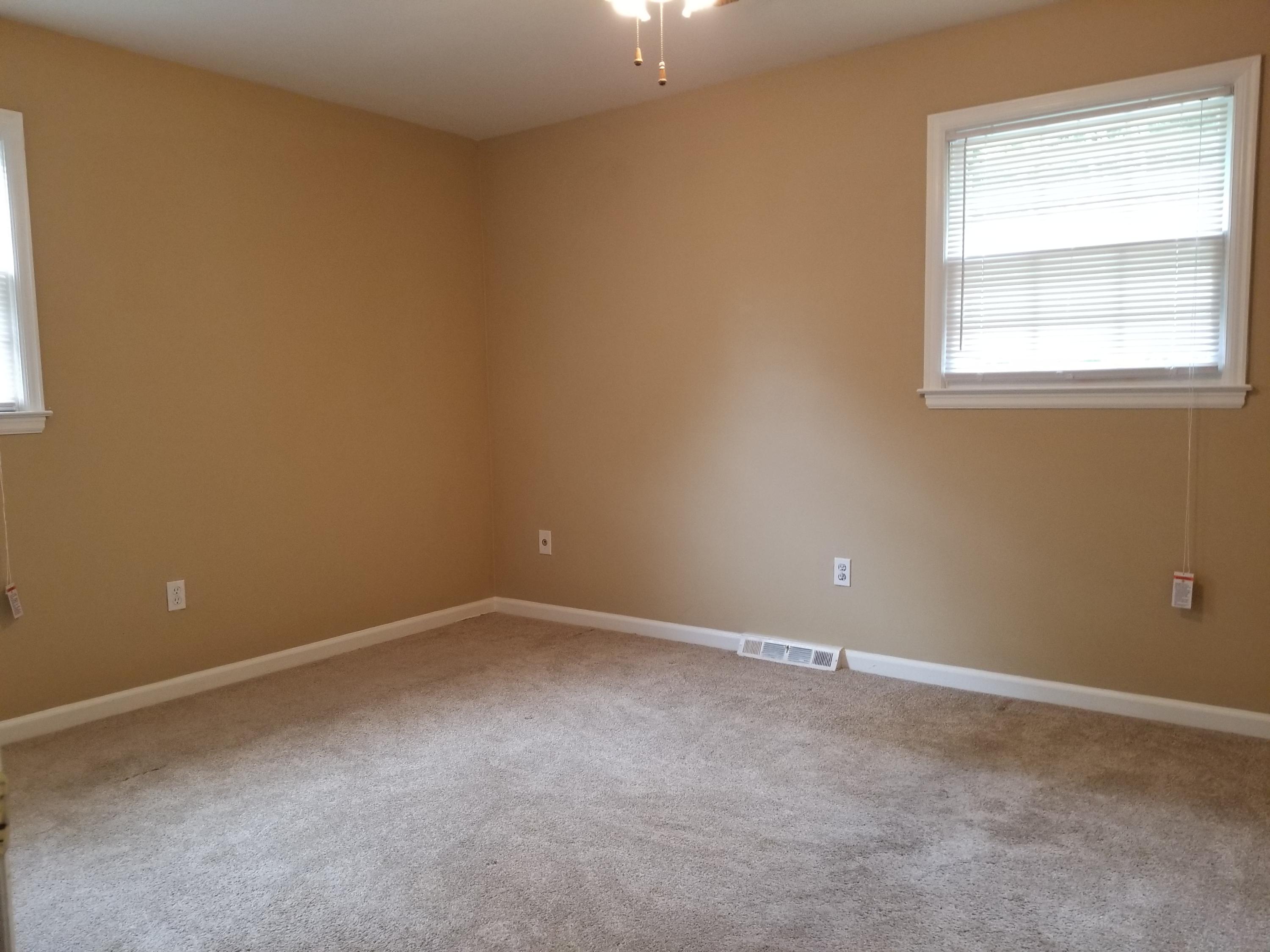 701 Estates Road Southeast Roanoke, VA 24014 - Photo 8 of 16 20170802_140714
