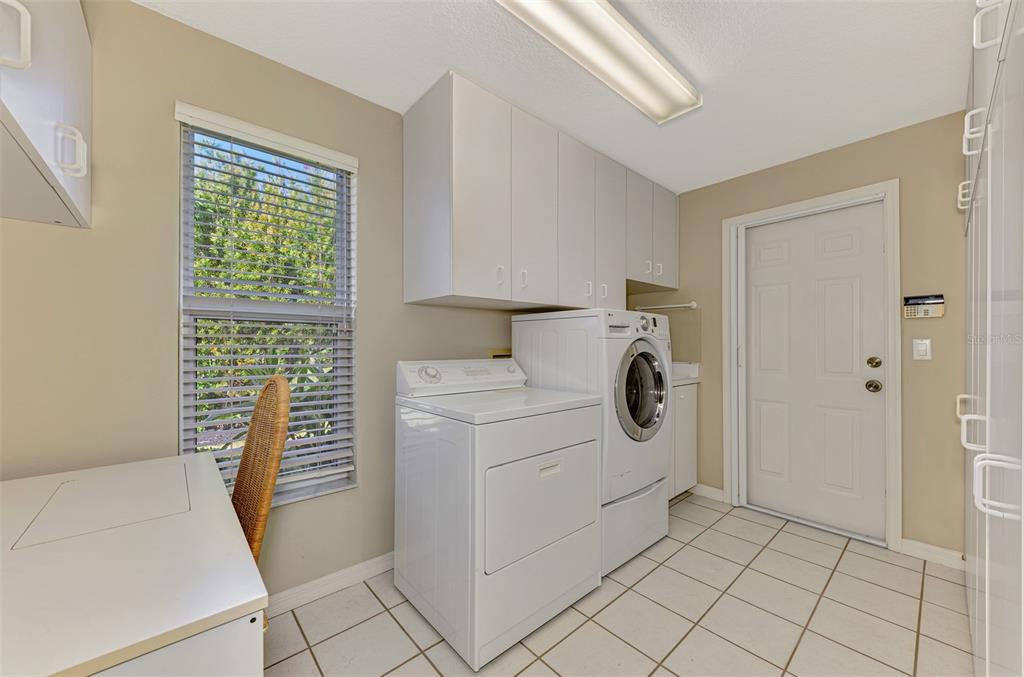 3634 Pennyroyal Road Port Charlotte, FL 33953 - Photo 45 of 91 a utility room with dryer and washer