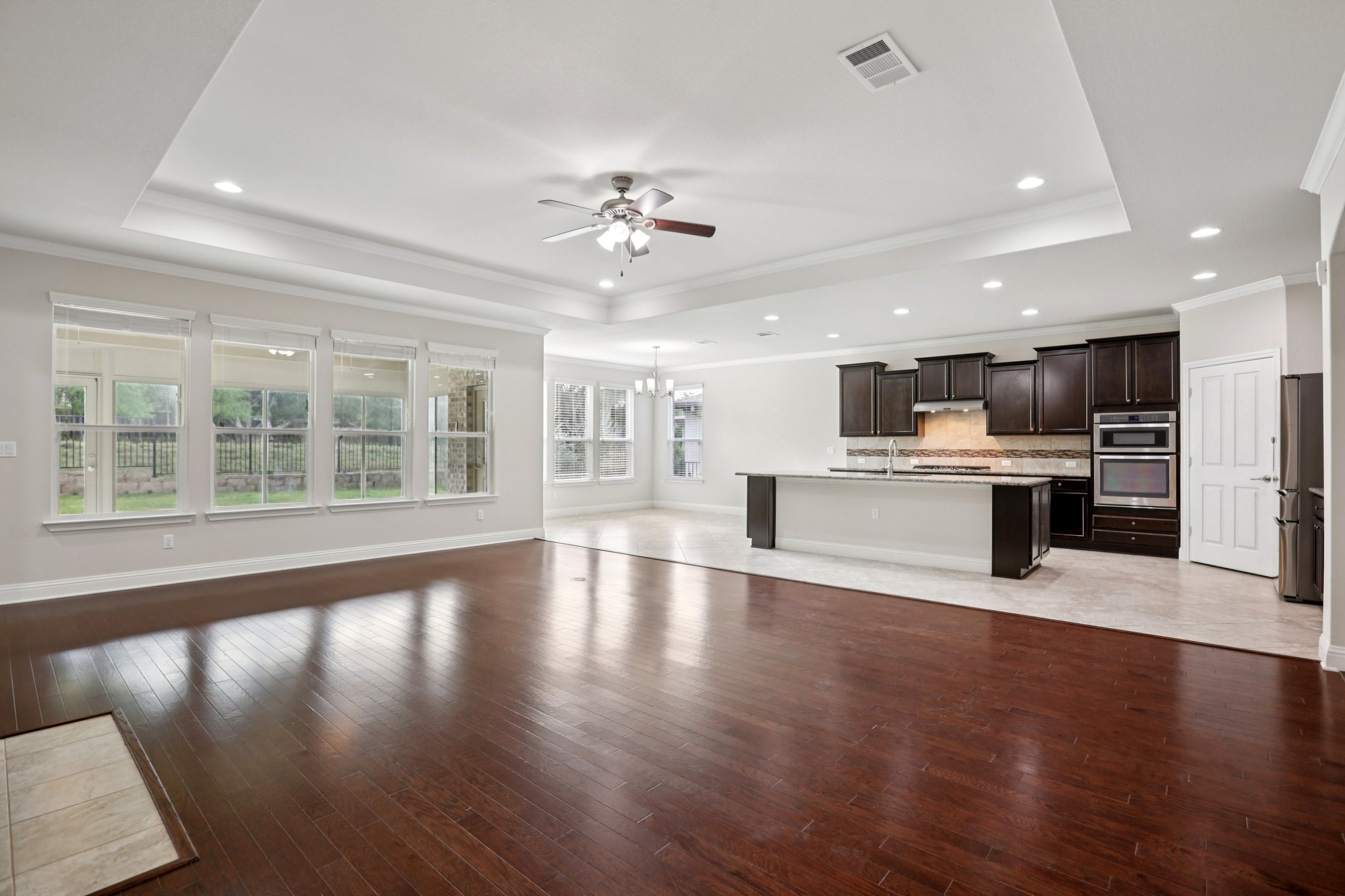 507 Davis Mountain Circle Georgetown, TX 78633 - Photo 3 of 40