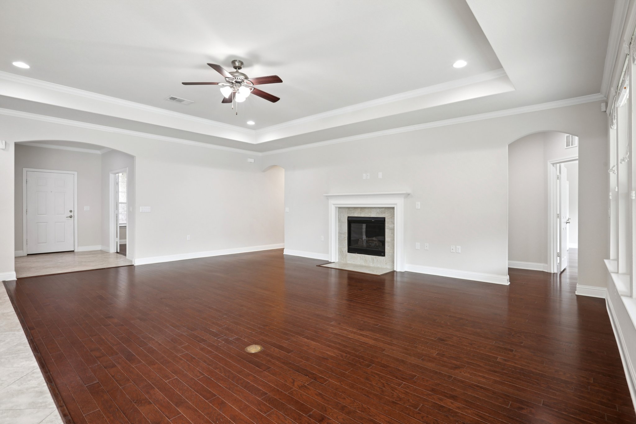 507 Davis Mountain Circle Georgetown, TX 78633 - Photo 4 of 40