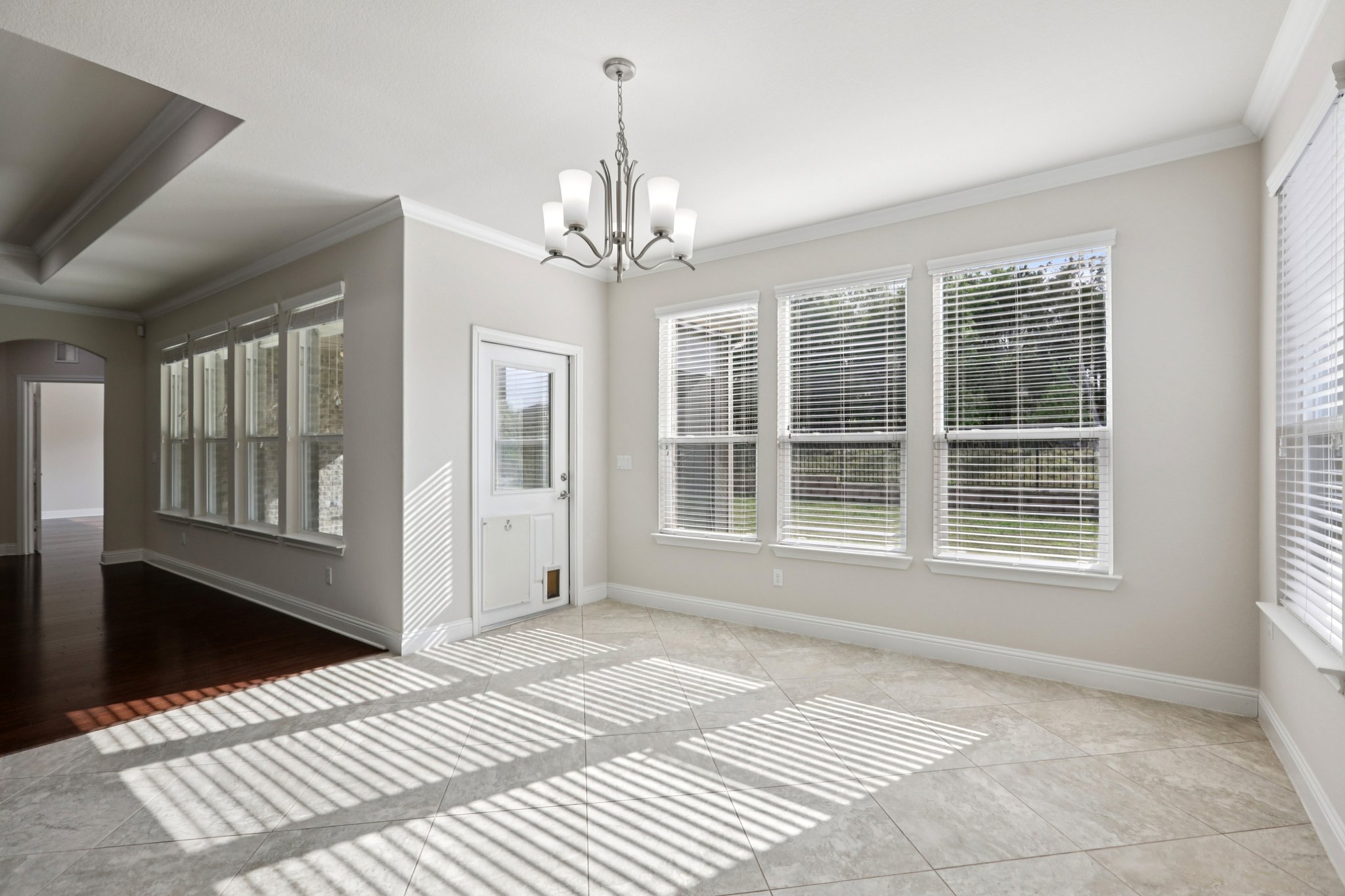 507 Davis Mountain Circle Georgetown, TX 78633 - Photo 8 of 40