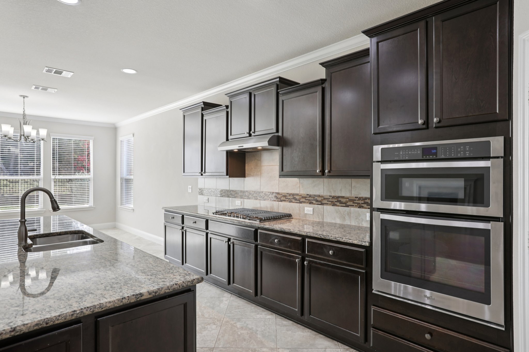 507 Davis Mountain Circle Georgetown, TX 78633 - Photo 10 of 40