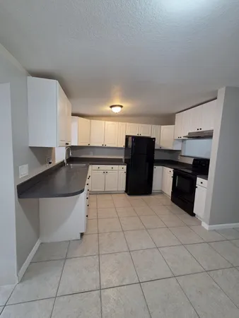 $3,500 | 3818 Everglades Road, Cabana Colony, FL 33410