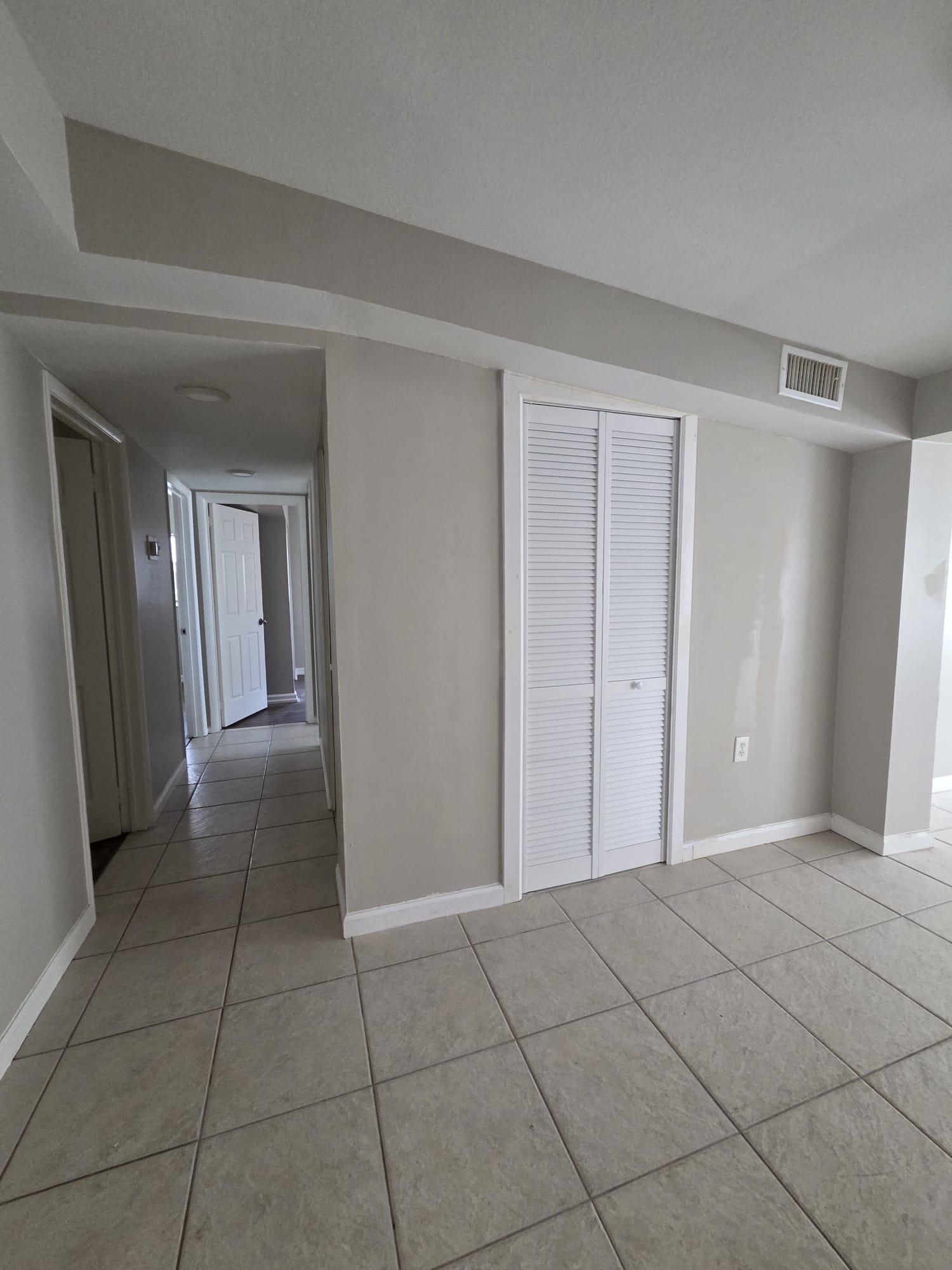 3818 Everglades Road Cabana Colony, FL 33410 - Photo 7 of 21 efbccad7-7661-441e-8a6d-e6bc3b2ded9c